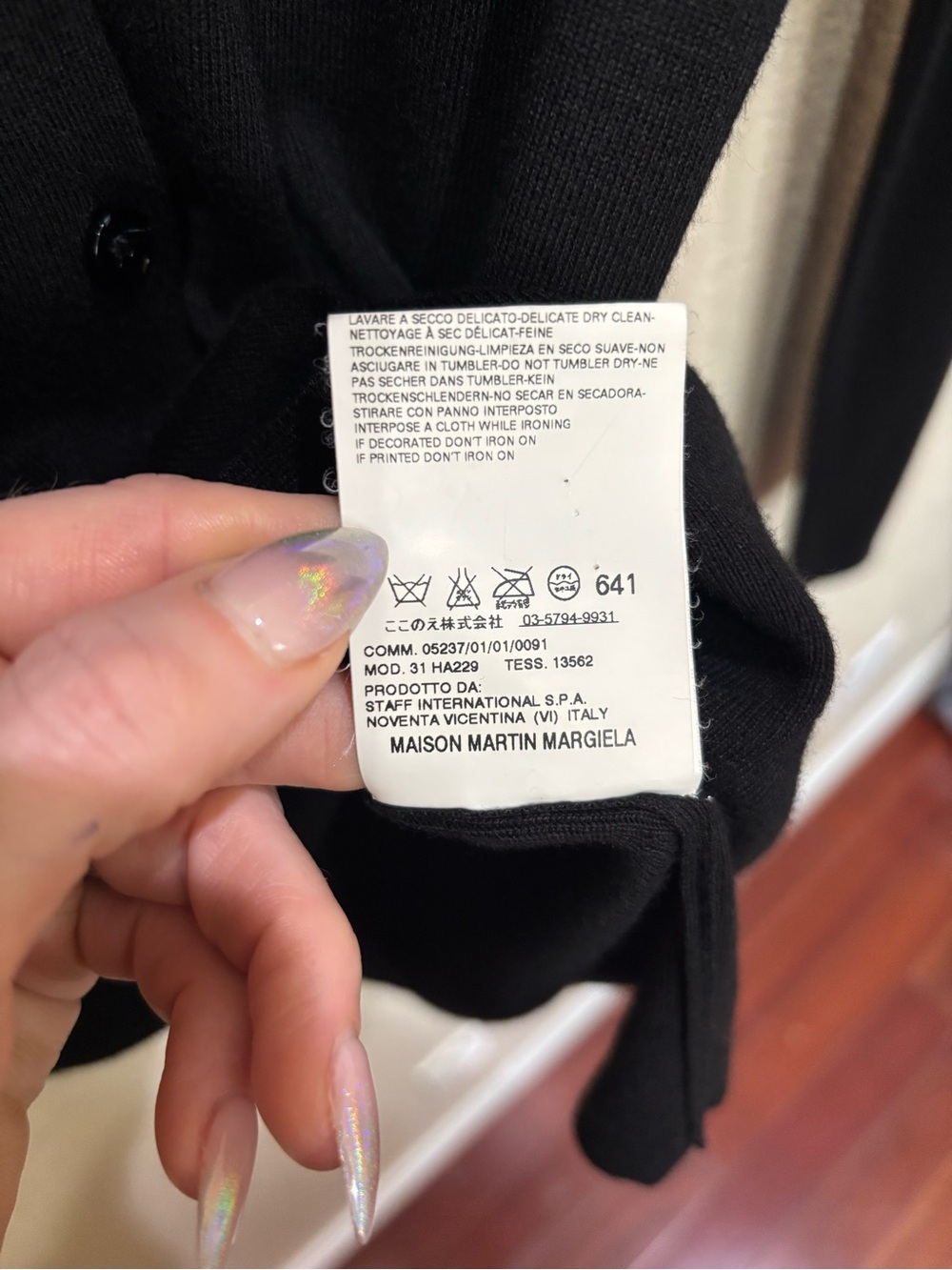 MM6 Maison Margiela Black V-neck Button-Up Cardigan Cashmere Minimalist Size 4 - Picture 7 of 9